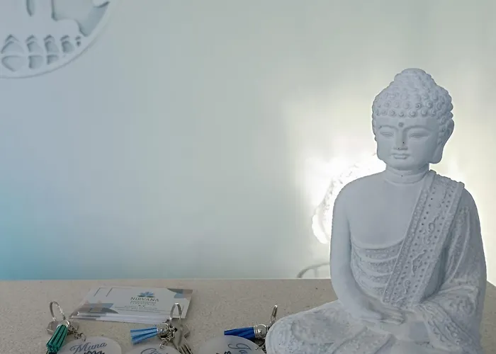 Nirvana Experience Bed & Breakfast 3*